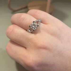 White Gold Plated Engagement Ring Split Shank CZ Statement Size 6 Luxury Look